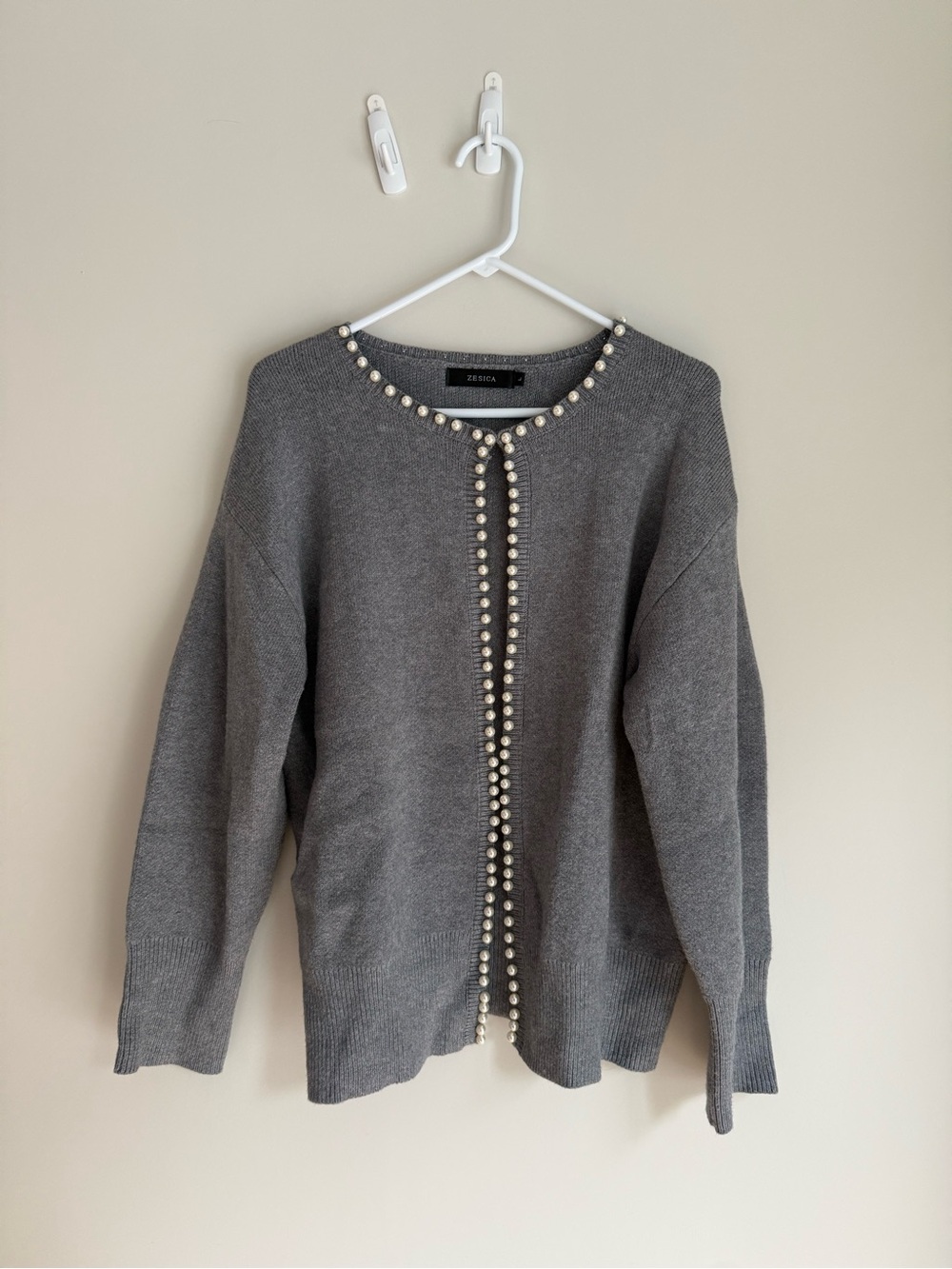 Zeraca Gray Pearl-Trim Knit Cardigan